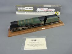 MODEL RAILWAY - Wrenn W2405 Duchess of Atholl special limited edition complete with plinth,