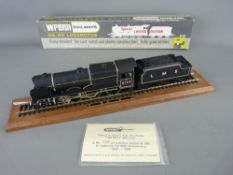 MODEL RAILWAY - Wrenn W2403 The Rifle Brigade, special limited edition Royal Scot class complete
