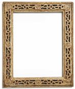 Italienischer Plattenrahmen Wohl 16. Jh. Ornamental durchbrochen geschnitzt mit Rosetten und