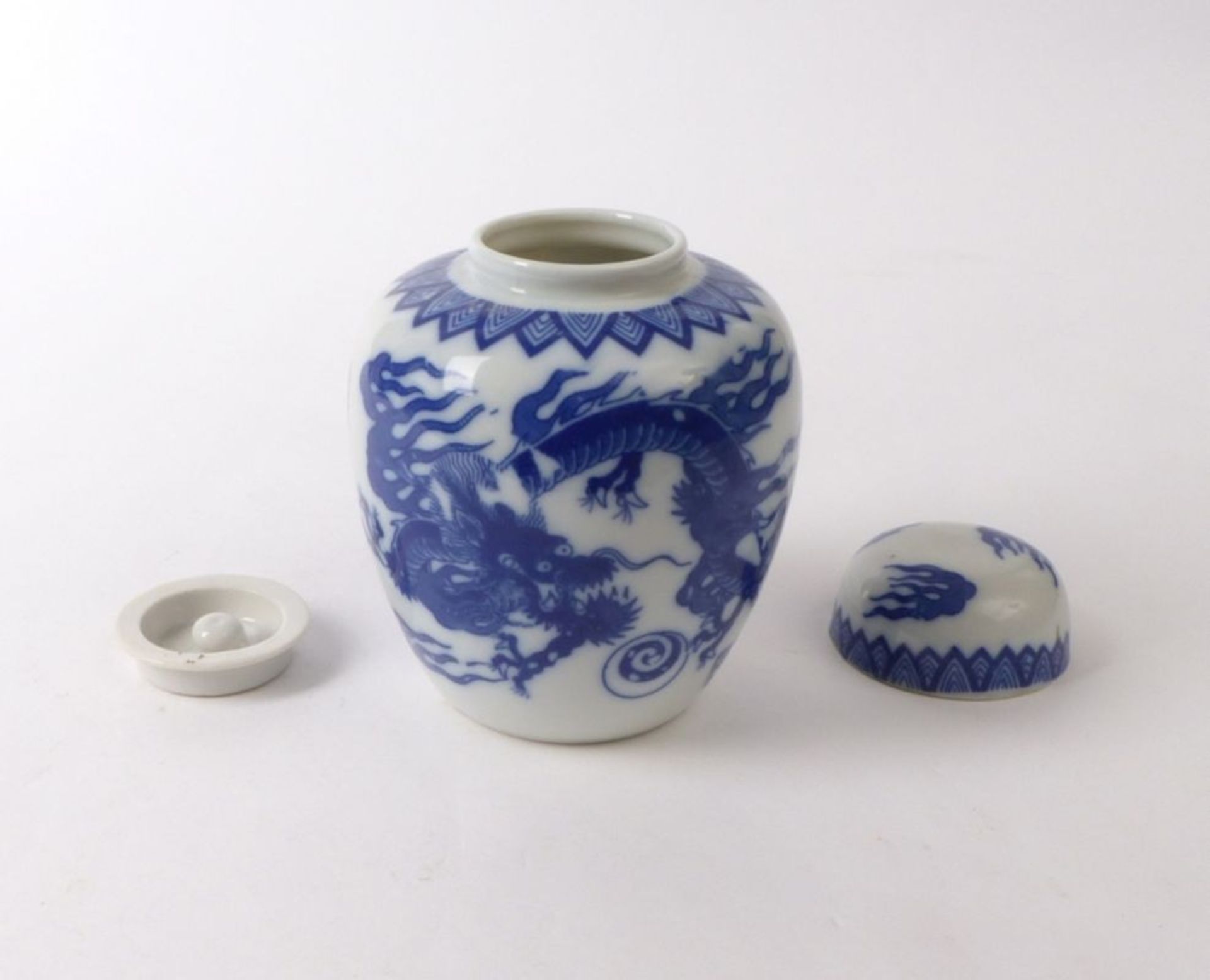 Teebüchse Japan, 1950er Jahre In Form einer Balustervase mit kleinem Einlegedeckel und Haubendeckel; - Bild 2 aus 3