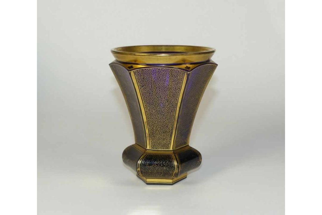 Vase Gräflich Schaffgottsch'sche Josephinenhütte, Schreiberhau - um 1920 Über sechseckigem Stand - Bild 1 aus 3