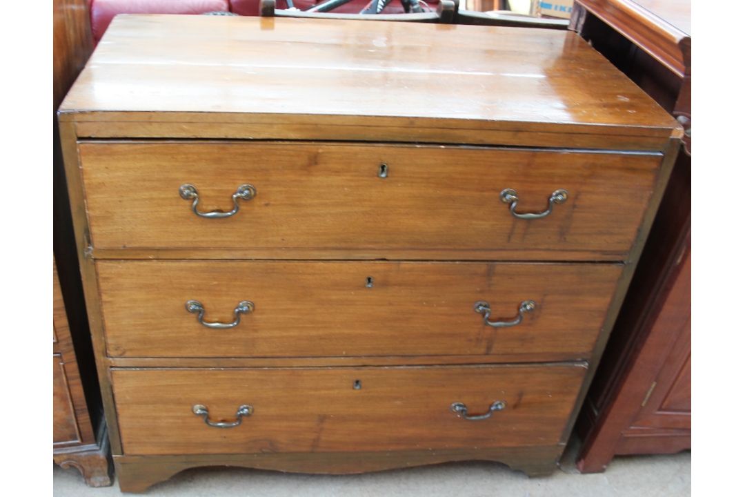 A reproduction walnut chest with six graduated drawers on bracket feet together with another chest - Image 3 of 3