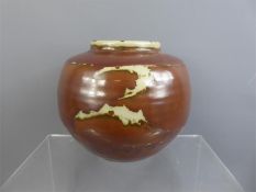 Geoffrey Whiting (1919-1988) Kaki Glaze Vase
