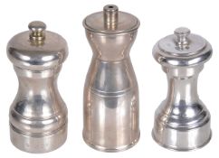 Three contemporary silver pepper/salt mills, hallmarked London 1989 & 2000, Birmingham 1918