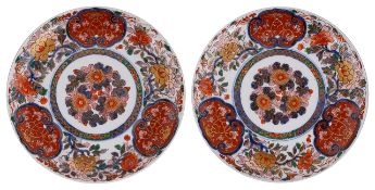 A pair of Chinese Imari plates, late 19th century