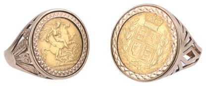 A Edward VII 1905 gold half sovereign mounted (2)