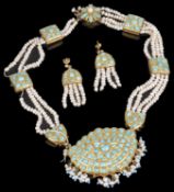 An Indian turquoise and freshwater pearl set necklace and earrings