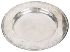A contemporary Garrard & Co silver dished bowl, hallmarked London 1996
