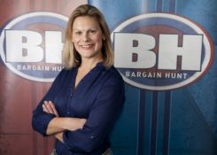 **Shopping, Coffee And Cake With Kate Bliss