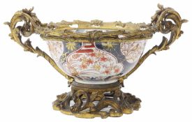 An 18th Chinese Imari twin handled porcelain bowl