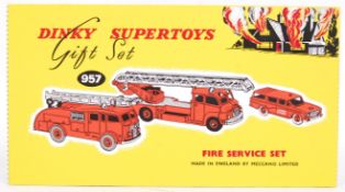 DINKY GIFT SET 957