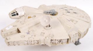 VINTAGE STAR WARS MILLENNIUM FALCON PLAYSET