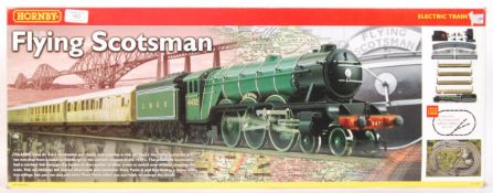 HORNBY FLYING SCOTSMAN R1039 TRAIN SET