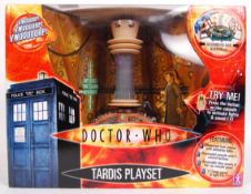 DOCTOR WHO TARDIS PLAYSET