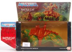 MASTERS OF THE UNIVERSE ' BATTLE CAT ' BOXED FIGURE