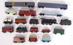 ASSORTED 00 GAUGE ROLLING STOCK