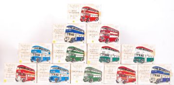 CLASSIC MODEL COMPANY 1:76 SCALE PLASTIC MODEL BUS