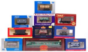 00 GAUGE RAILWAY TRAINSET ROLLING STOCK