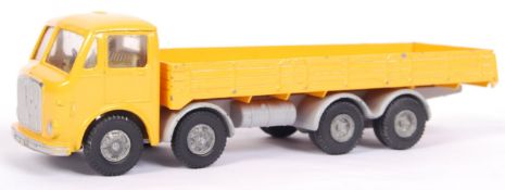 VINTAGE SPOT ON TRIANG DIECAST MODEL FLAT BED TRUCK