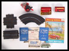 TRIANG MINIC BUSES & TRACK