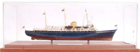ROYAL YACHT BRITANNIA MODEL
