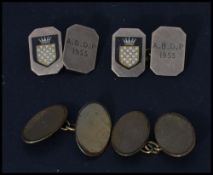 Two pairs of vintage 20th century gold cufflinks cuffs , one being a hallmarked 9ct gold example