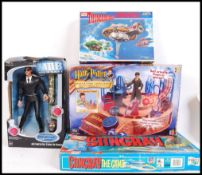 COLLECTION OF BOARDGAMES, KITS & ACTION FIGURE