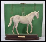 A Royal Doulton, 