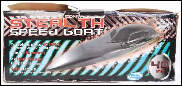 RADIO CONTROLLED STEALTH SPEED BOAT