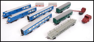 TRAING TRAINSET RAILWAY CARRIAGES