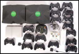 XBOX, PLAYSTATION 2 & CONTROLLERS