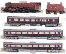 HORNBY 00 GAUGE RAILWAY TRAINSET SET