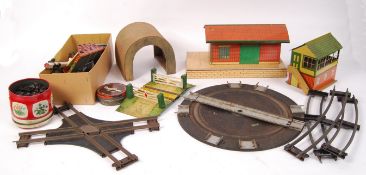 LARGE COLLECTION ASSORTED HORNBY 0 GAUGE TRACKSIDE ITEMS