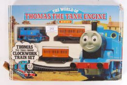 HORNBY RAILWAYS THOMAS THE TANK 00 GAUGE TRAIN SET