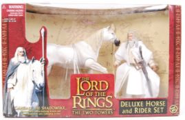 LORD OF THE RINGS GANDALF & SHADOWFAX HORSE & RIDE