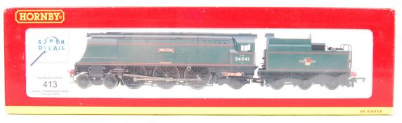 HORNBY R2218 WILTON TRAINSET LOCOMOTIVE