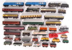 LARGE COLLECTION ASSORTED 00 GAUGE RAILWAY TRAINSET ROLLING STOCK
