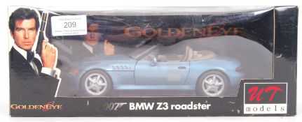 JAMES BOND 007 UT MODELS BMW Z3 ROADSTER 1:18 DIECAST MODEL