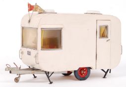 SUPERB VINTAGE DOLLS HOUSE ' CARAVAN ' HAND MADE MODEL