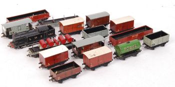 VINTAGE HORNBY DUBLO 00 GAUGE RAILWAY TRAINSET ROLLING STOCK