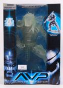 MCFARLANE TOYS ALIEN VS PREDATOR 12