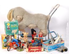 LARGE QUANTITY OF ASSORTED VINTAGE BATTERY OPERATED TOYS