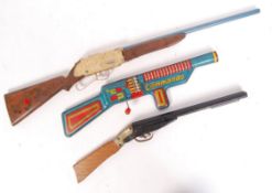 COLLECTION OF VINTAGE CORK / CAP GUNS - COWBOY & WESTERN ETC