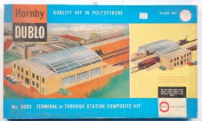 RARE HORNBY DUBLO 00 GAUGE RAILWAY TRAINSET TERMINAL
