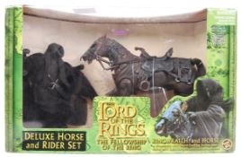 THE LORD OF THE RINGS RINGWRAITH & HORSE DELUXE SE