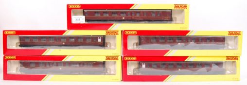 HORNBY RAILROAD TRAINSET CARRIAGES