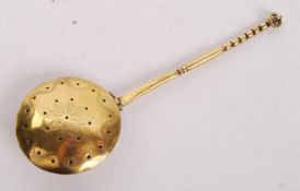 A charming 17th century style likely Victorian brass doll's house / dolls warming pan. Brass