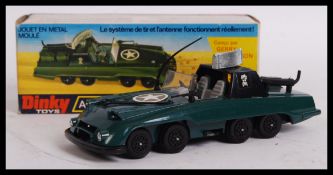 DINKY TOYS 602 ARMOURED COMMAND CAR