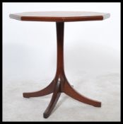 A vintage retro 20th Century teak wood occasional table / side table / la,p table. The octagonal top