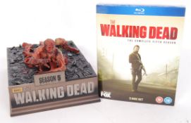 MCFARLANE TOYS WALKING DEAD SEASON FIVE PRESENTATION SET